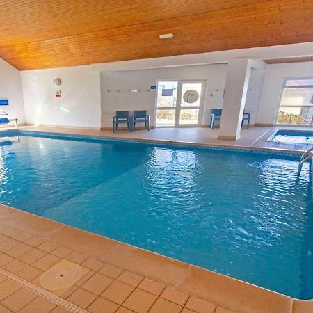 Clifton Court Apt 16 With Indoor Heated Pool & Sea Views 크로이드 외부 사진