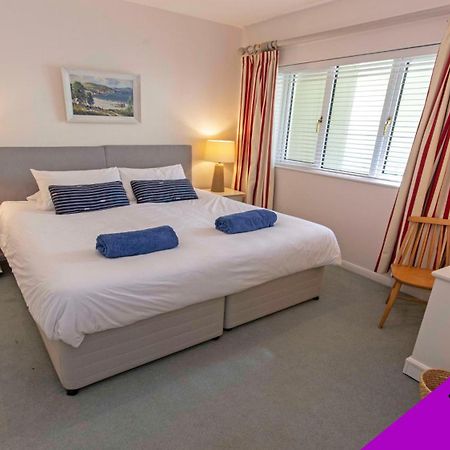 Clifton Court Apt 16 With Indoor Heated Pool & Sea Views 크로이드 외부 사진