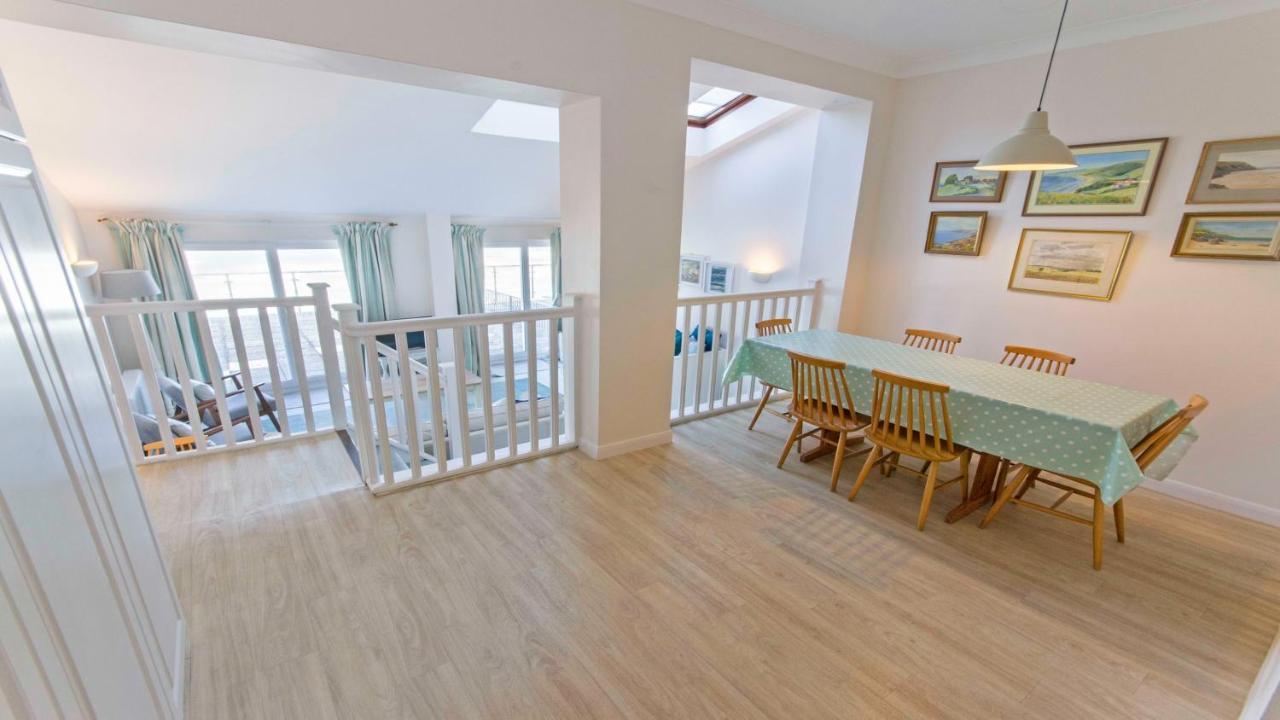 Clifton Court Apt 16 With Indoor Heated Pool & Sea Views 크로이드 외부 사진