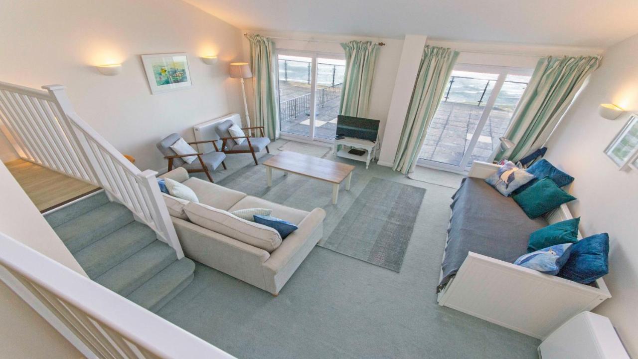 Clifton Court Apt 16 With Indoor Heated Pool & Sea Views 크로이드 외부 사진