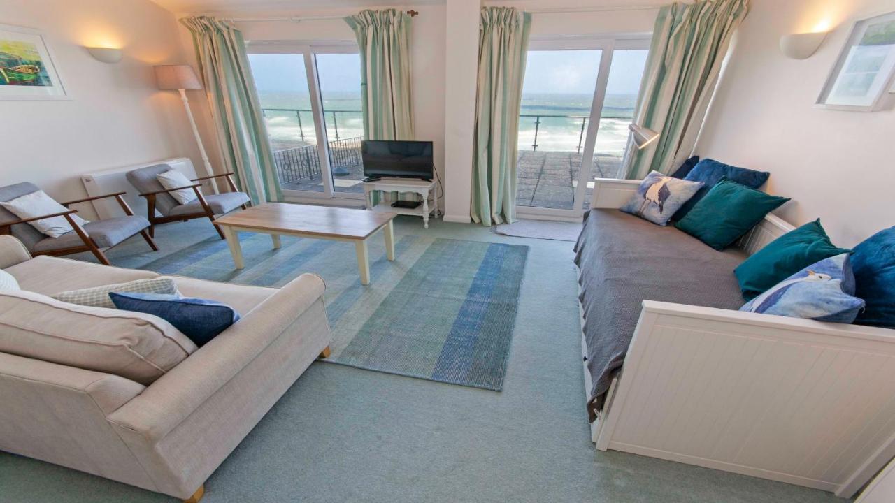 Clifton Court Apt 16 With Indoor Heated Pool & Sea Views 크로이드 외부 사진