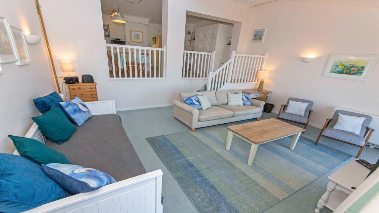 Clifton Court Apt 16 With Indoor Heated Pool & Sea Views 크로이드 외부 사진