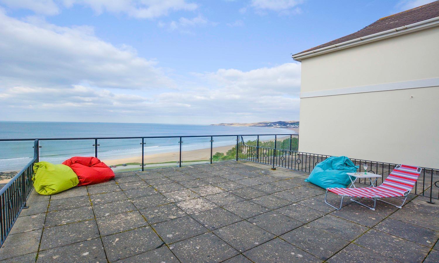 Clifton Court Apt 16 With Indoor Heated Pool & Sea Views 크로이드 외부 사진